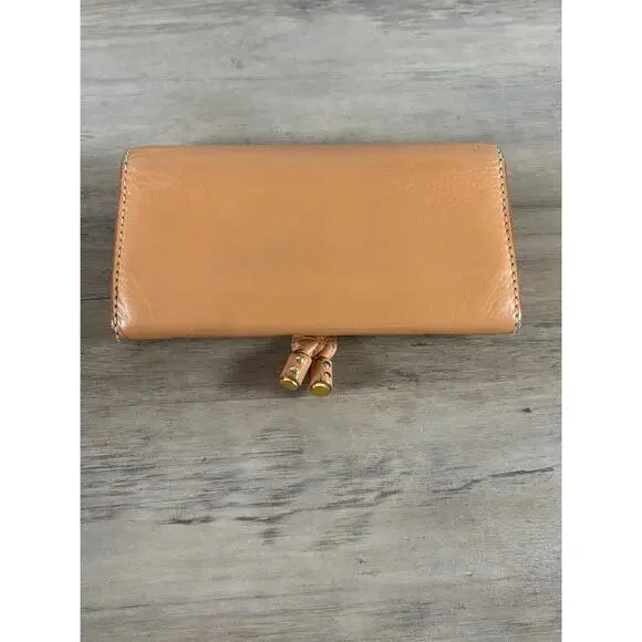Chloe Maurice Tan Leather Wallet- Excellent Used Condition- Dust Bag Box Cert Au
